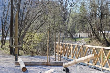 Načrtno in predrzno uničevanje opreme na novi kolesarski povezavi Kamnik–Godič (5)